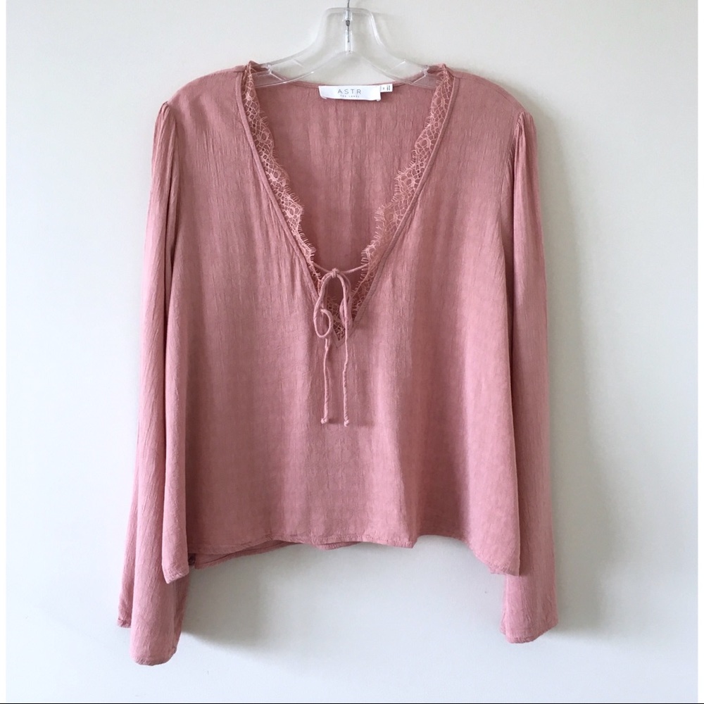 ASTR the Label | Jacquard Knit Sleeve Blouse